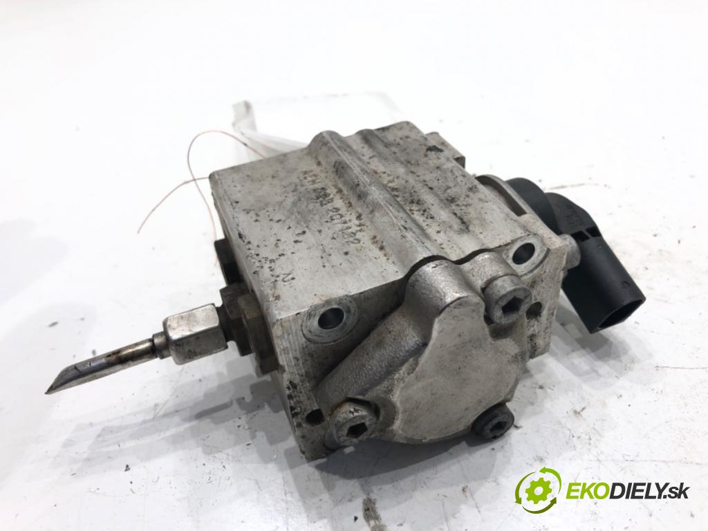 VW GOLF V liftback 2004 66 kW 1.4 FSI 1390 pumpa vysokého tlaku 03C127025L