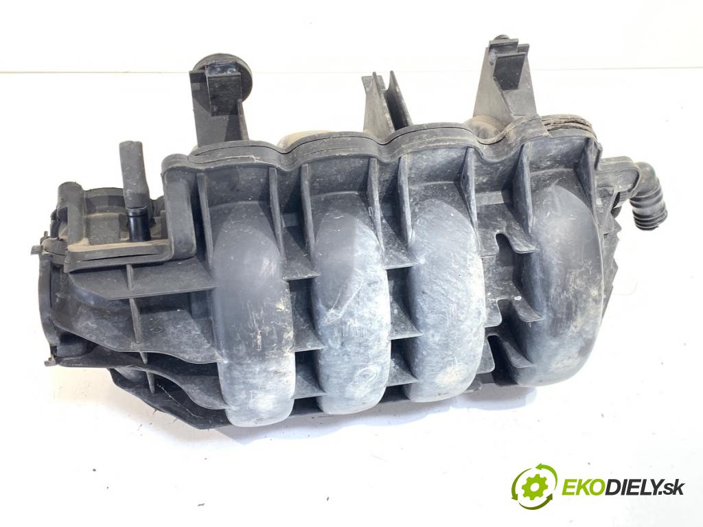 VW GOLF V liftback 2004 66 kW 1.4 FSI 1390 Potrubie sacie, sanie 03C129711E (Sacie potrubie)