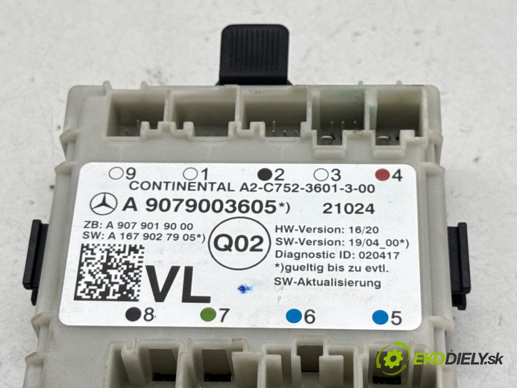 MERCEDES-BENZ eSPRINTER Skrzynia Skrzynia 2021 85 kW Electric (910.633) Modul Dvere ľavy predný A9079003605 (Riadiaca jednotka dverí)