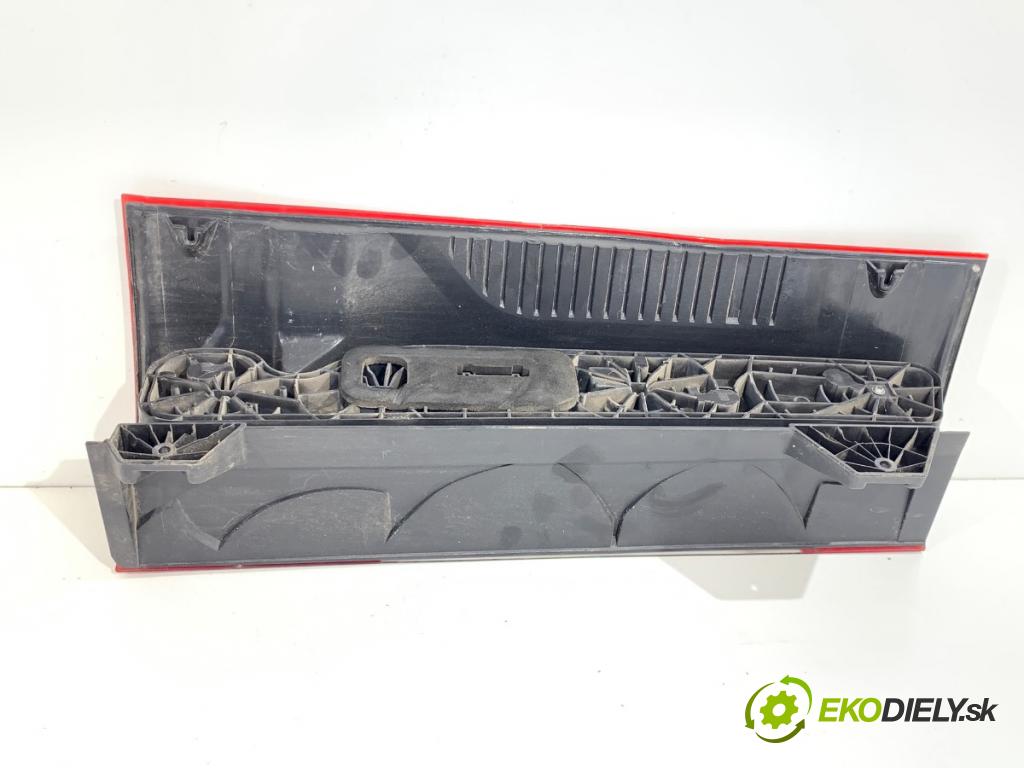 MERCEDES-BENZ eSPRINTER Skrzynia Skrzynia 2021 85 kW Electric (910.633)  Svetlo pravy zad 217727-02