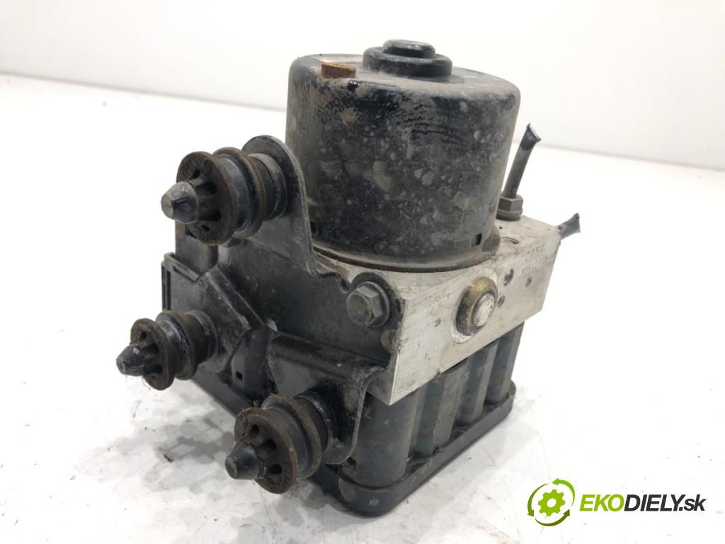 VW GOLF V liftback 2004 66 kW 1.4 FSI 1390 pumpa ABS 1K0907379K (Pumpa ABS)