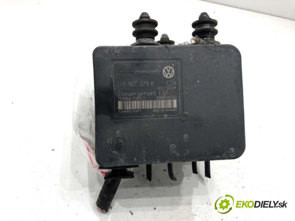 VW GOLF V liftback 2004 66 kW 1.4 FSI 1390 pumpa ABS 1K0907379K (Pumpa ABS)