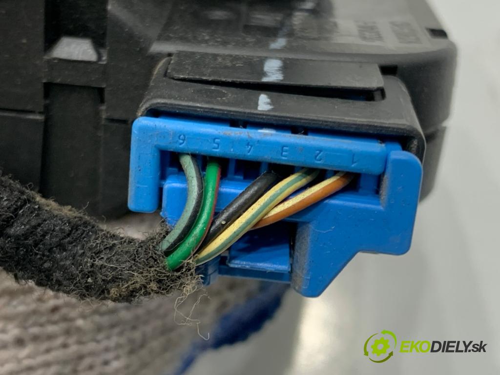 VW JETTA III sedan 2006 75 kW 1.6 1595 motor topení 1K1907511C