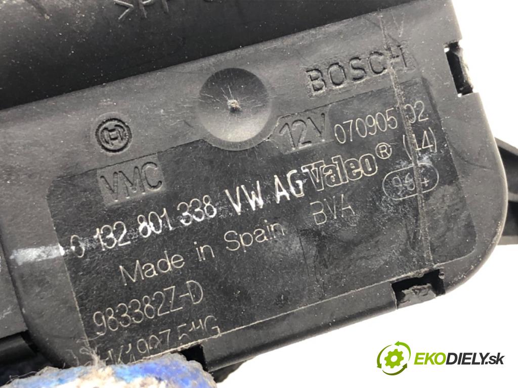 VW JETTA III sedan 2006 75 kW 1.6 1595 motor topení 0132801338