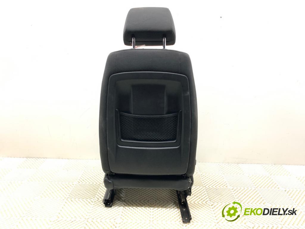 BMW E91 Kombi 2010 135 kW 320 d 1995 Sedadlo ľavy predný