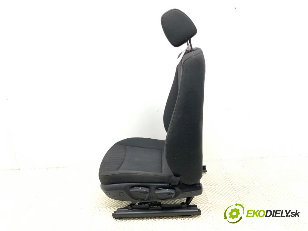 BMW E91 Kombi 2010 135 kW 320 d 1995 Sedadlo ľavy predný