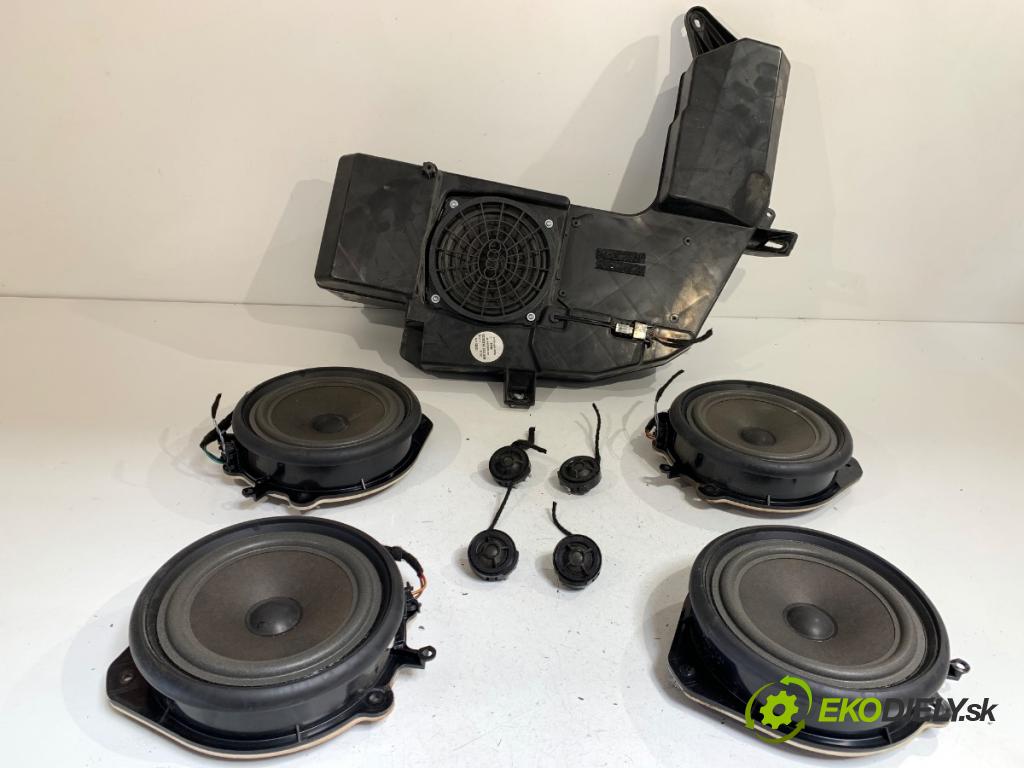 AUDI A4 B7 Kombi 2006 103 kW 2.0 TDI 1968 reproduktory 8E0035411