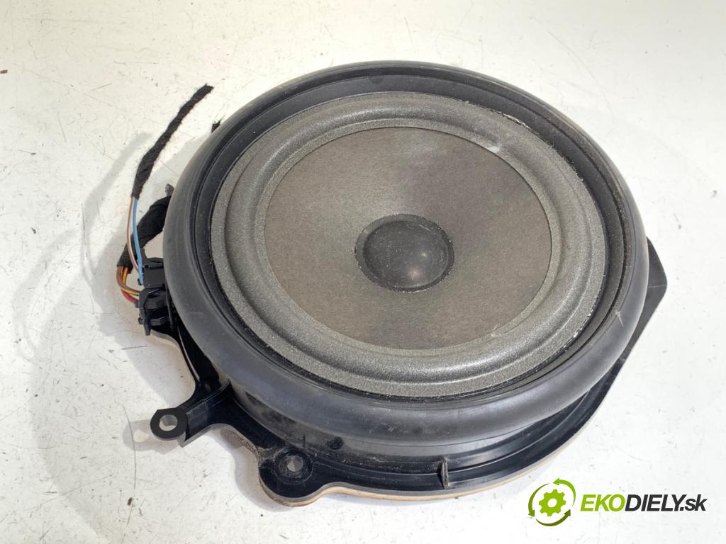 AUDI A4 B7 Kombi 2006 103 kW 2.0 TDI 1968 reproduktory 8E0035411