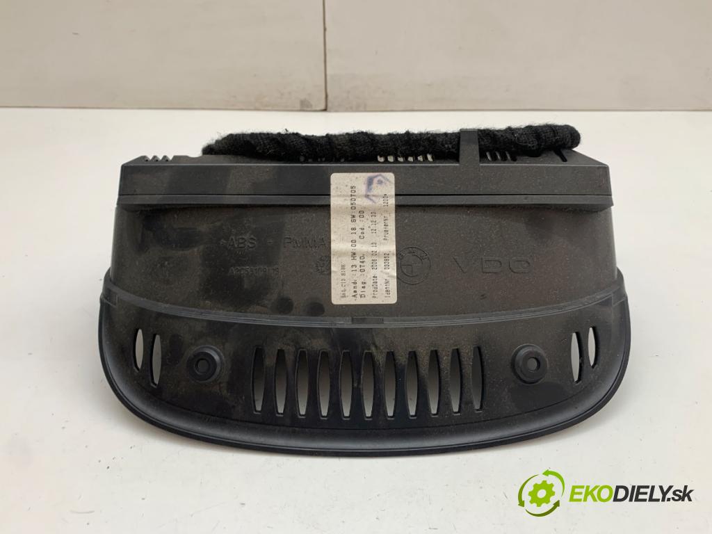 BMW E60 sedan 2006 160 kW 525 i 2996 Dislpej 6970343 (Prístrojová doska)
