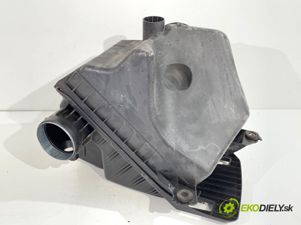 BMW E60 sedan 2006 160 kW 525 i 2996 obal filtra vzduchu 7521030 (Kryt vzduchového filtru)