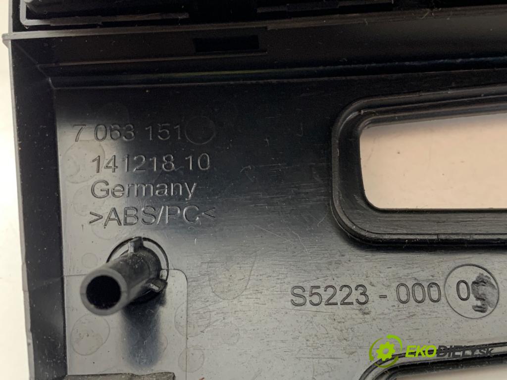 BMW E60 sedan 2006 160 kW 525 i 2996 Panel ovládaní topení 6978435 (Páčky pod volantem)