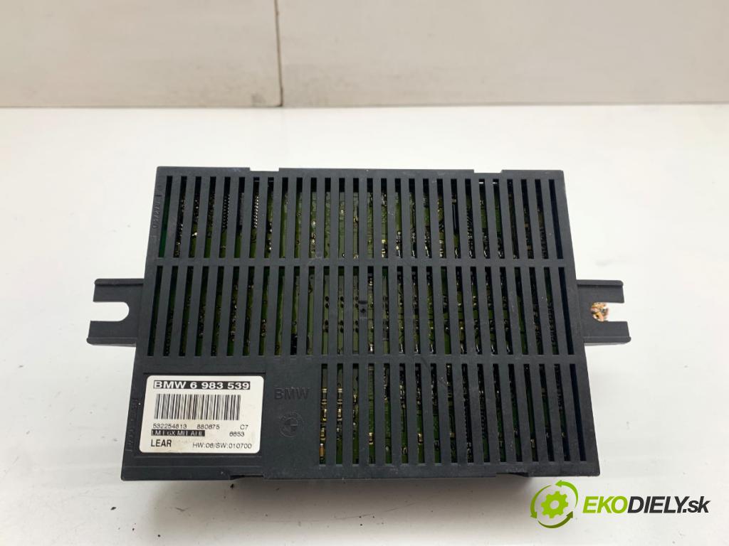 BMW E60 sedan 2006 160 kW 525 i 2996 Modul svetiel 6983539 (Riadiaca jednotka ostatné)