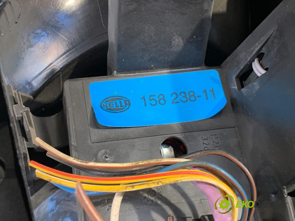 BMW E60 sedan 2006 160 kW 525 i 2996 světlo pravý zadní část 158238-11