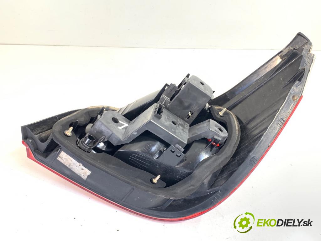 BMW E60 sedan 2006 160 kW 525 i 2996 světlo levý zadní část 7165737