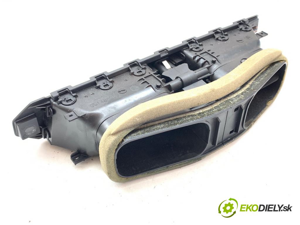 BMW E60 sedan 2006 160 kW 525 i 2996 Mriežky kúrenia predný stredna 05114-001