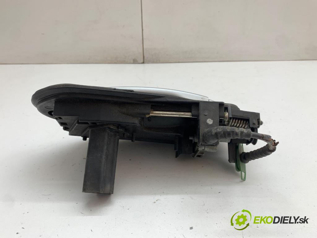 BMW E60 sedan 2006 160 kW 525 i 2996 Kľučka vonkajšia pravy zad 7034544