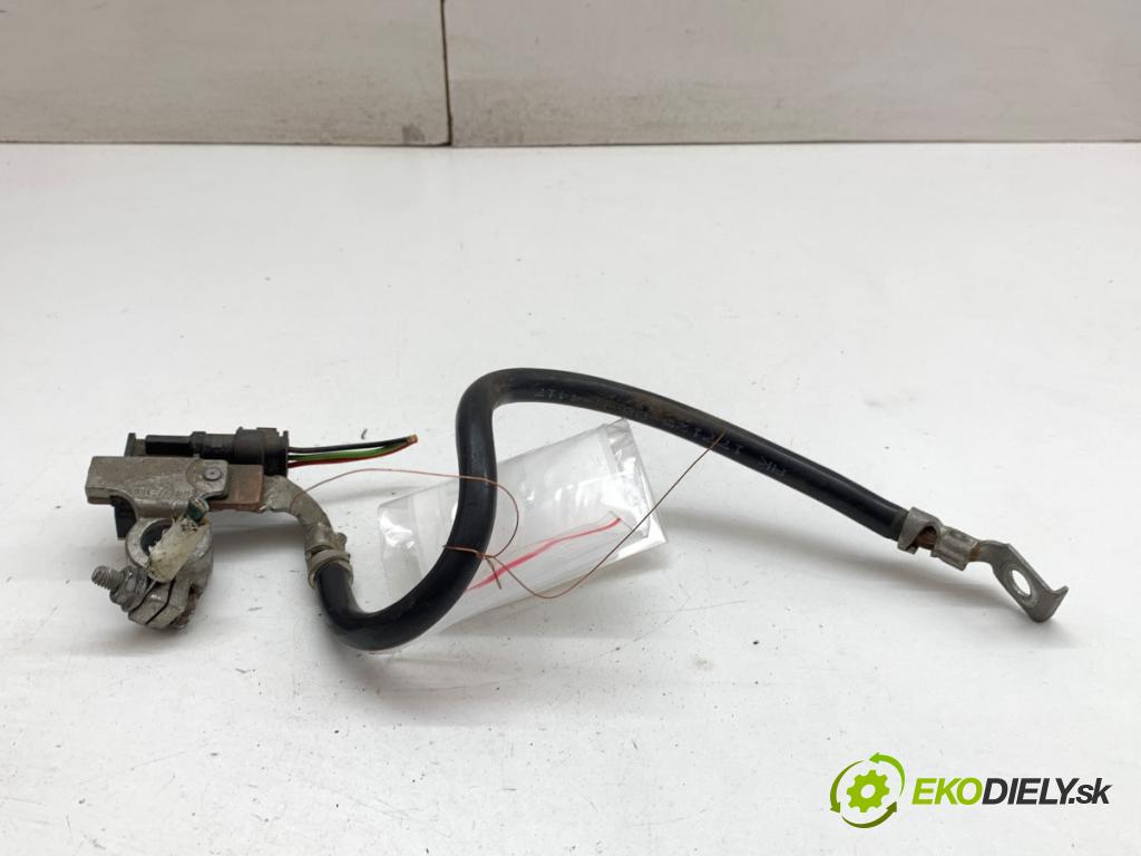 BMW E60 sedan 2006 160 kW 525 i 2996 svorka MINUS 7603567