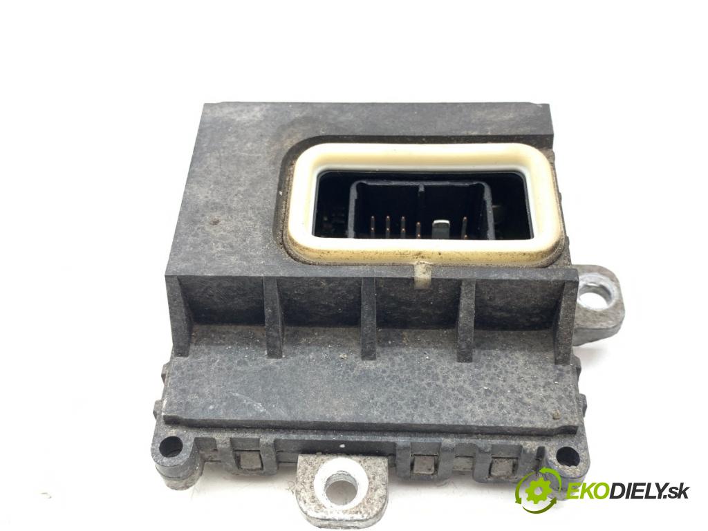 BMW E60 sedan 2006 160 kW 525 i 2996 Modul uhlu svetla 6941634