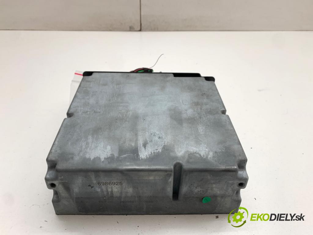 BMW E60 sedan 2006 160 kW 525 i 2996 TUNER radia 6986925