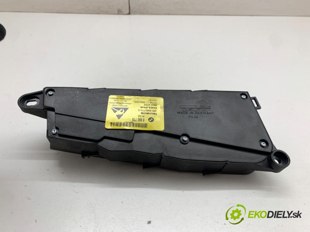 BMW E60 sedan 2006 160 kW 525 i 2996 Prepínač sedačky pravy 6950770