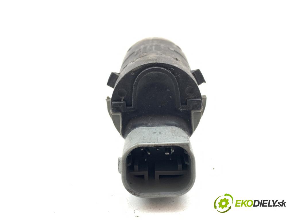 BMW E60 sedan 2006 160 kW 525 i 2996 Snímač PDC 6989082