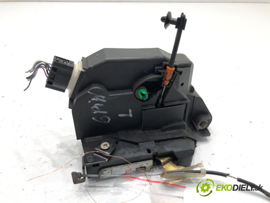 MINI R50 R53 liftback 2005 66 kW One 1598 zámok Dvere ľavy predný
