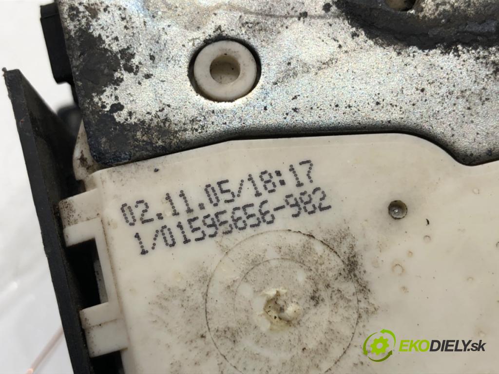 MINI R50 R53 liftback 2005 66 kW One 1598 zámok Dvere ľavy predný