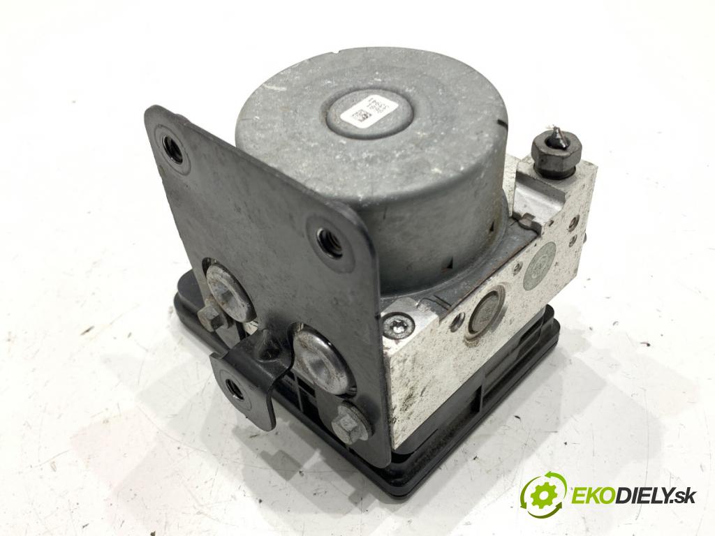 FORD FIESTA MK7 liftback 2015 60 kW 1.25 1242 pumpa ABS D1B1-2C405-AE (Pumpa ABS)