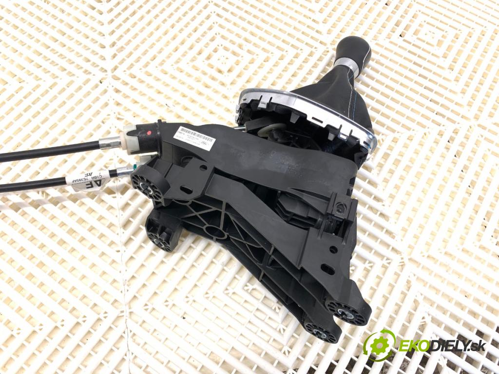 FORD FIESTA MK7 liftback 2015 60 kW 1.25 1242 kulisa E1BR-7C453-DKA (Řadicí páka (kulisa) )