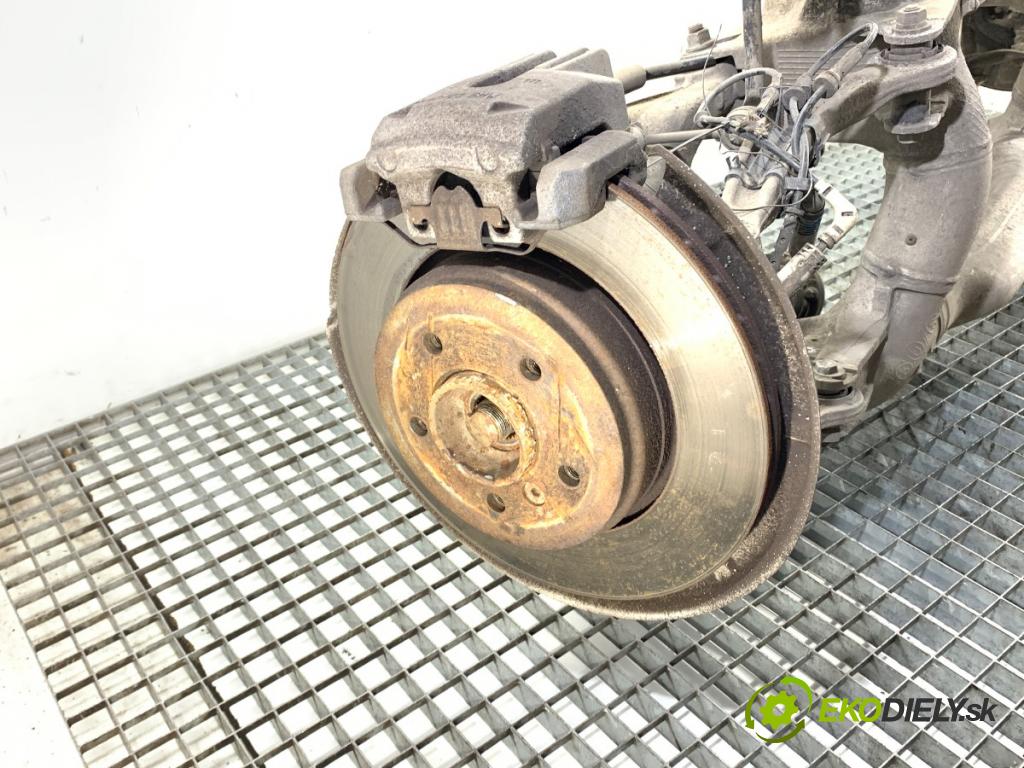 BMW E60 sedan 2006 160 kW 525 i 2996 Výstuha zad