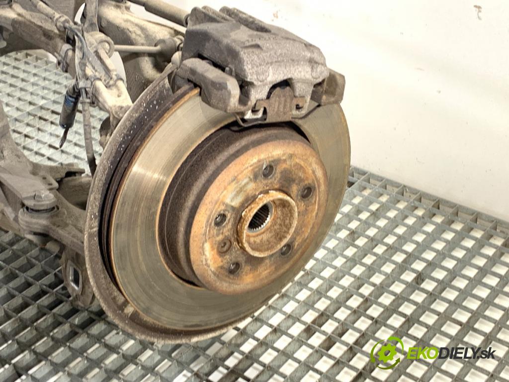 BMW E60 sedan 2006 160 kW 525 i 2996 Výstuha zad