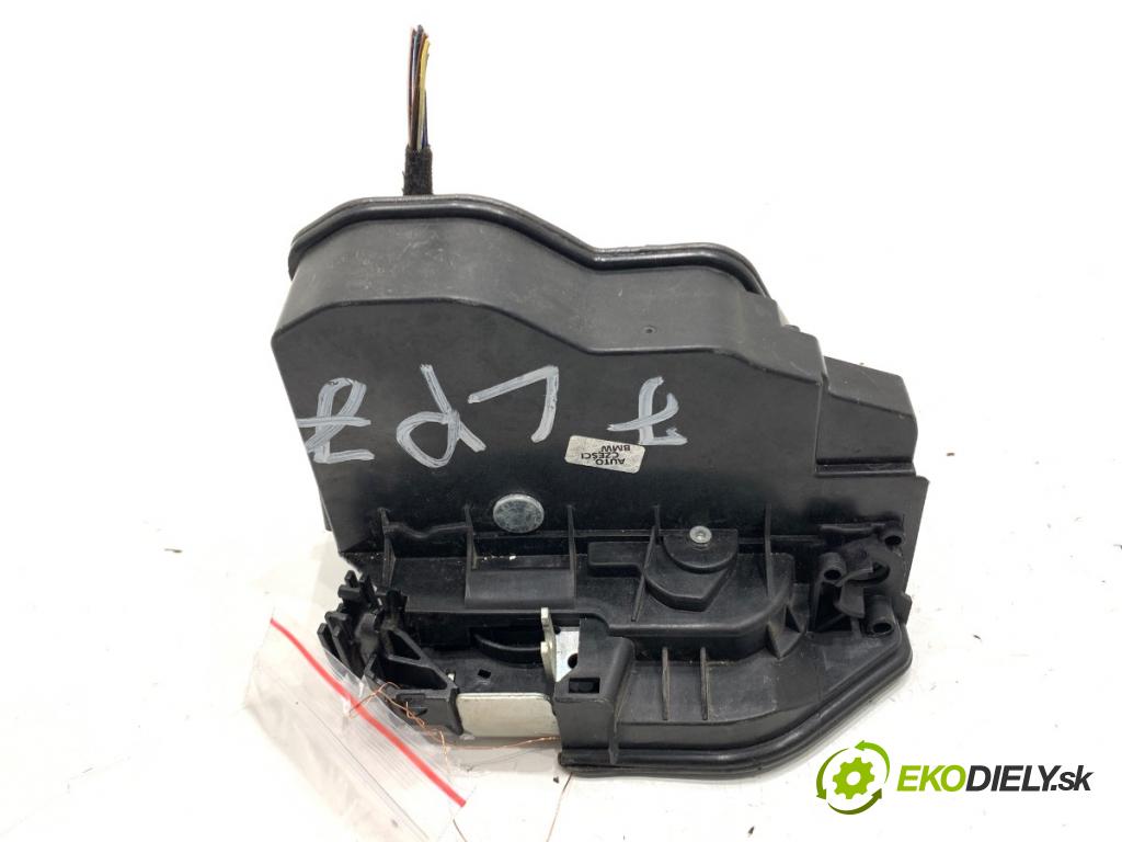 BMW E91 Kombi 2010 135 kW 320 d 1995 zámok Dvere ľavy predný 