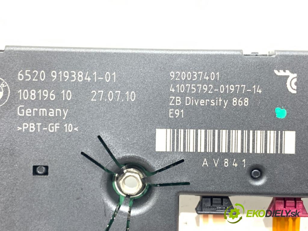 BMW E91 Kombi 2010 135 kW 320 d 1995 modul zesilovač 9193841
