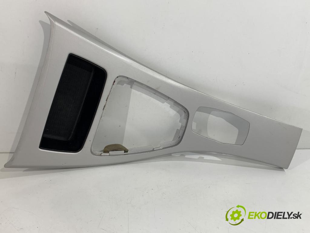 BMW E91 Kombi 2010 135 kW 320 d 1995 lišty kryt 9201023 (Lišta)