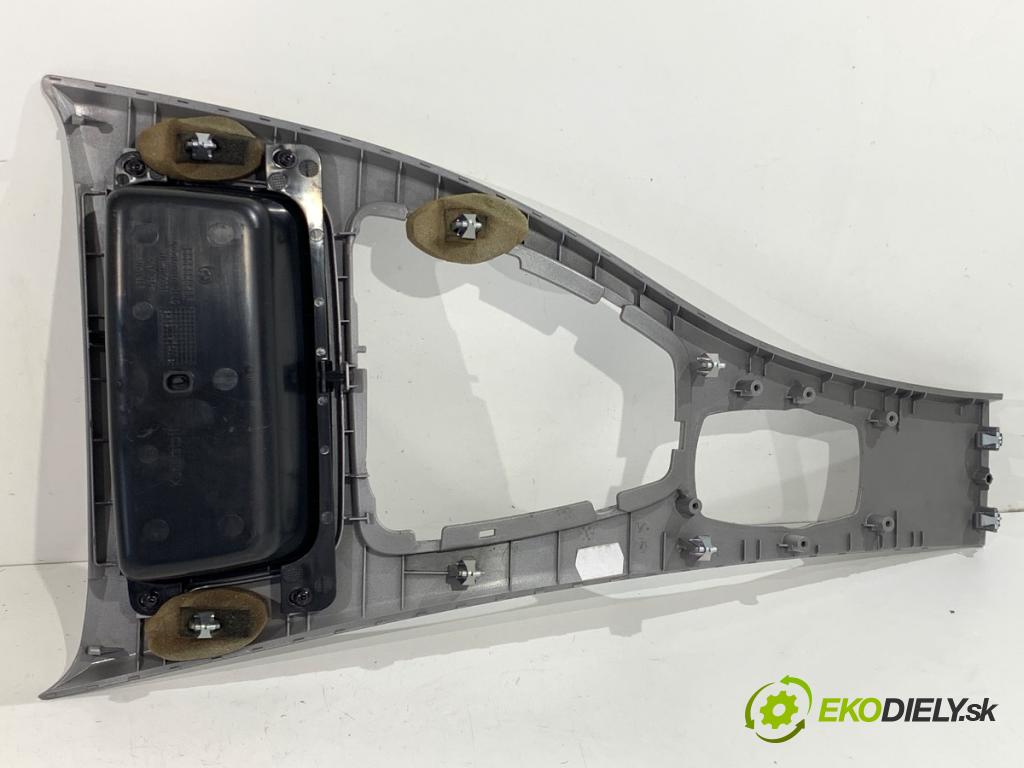 BMW E91 Kombi 2010 135 kW 320 d 1995 lišty kryt 9201023 (Lišta)