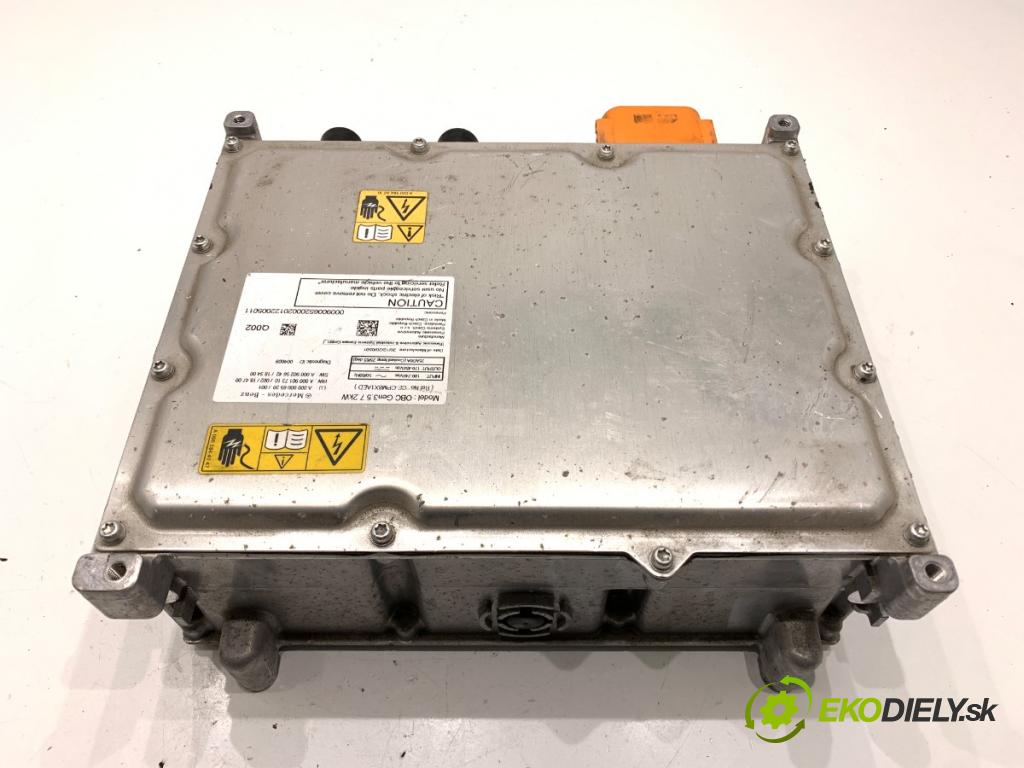 MERCEDES-BENZ eSPRINTER Skrzynia Skrzynia 2021 85 kW Electric (910.633)  modul řídící jednotka akumulátora A0009006520
