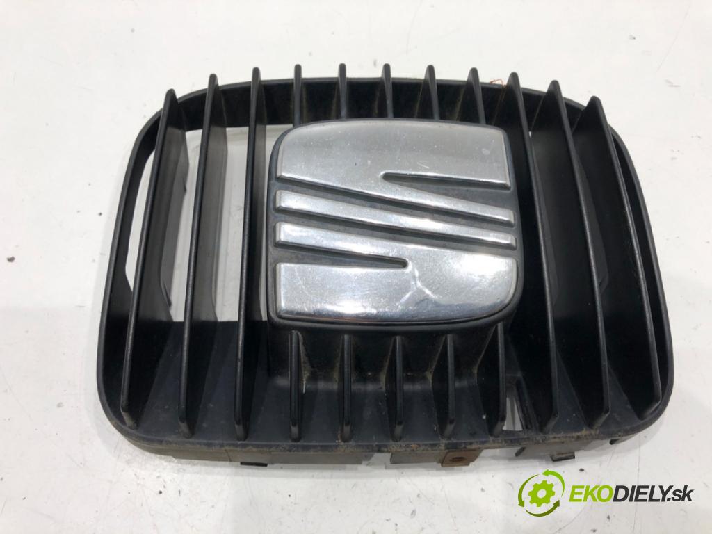 SEAT LEON I liftback 2000 66 kW 1.9 TDI 1896 mřížka maska 1M0853651F (Přední mřížka (maska chladiče))