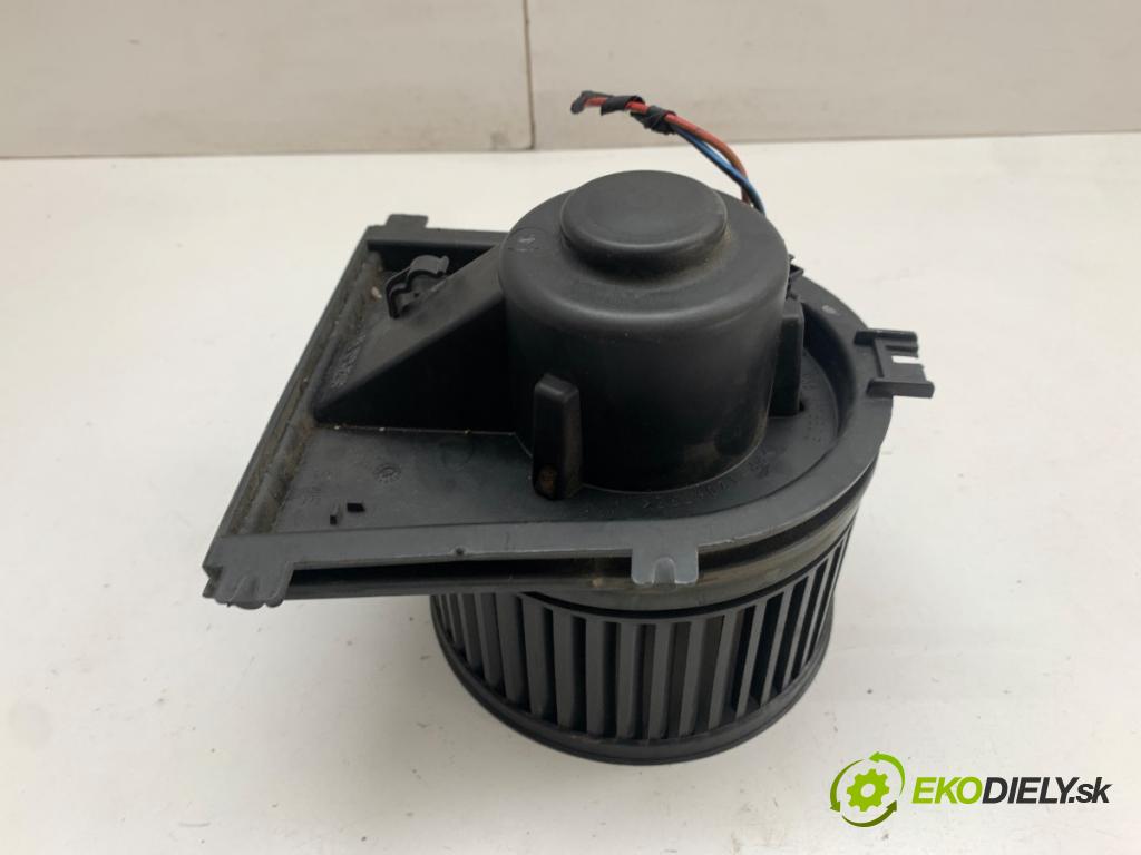 AUDI A3 8L liftback 2000 132 kW 1.8 T 1781 ventilátor kúrenia 1J1819021A
