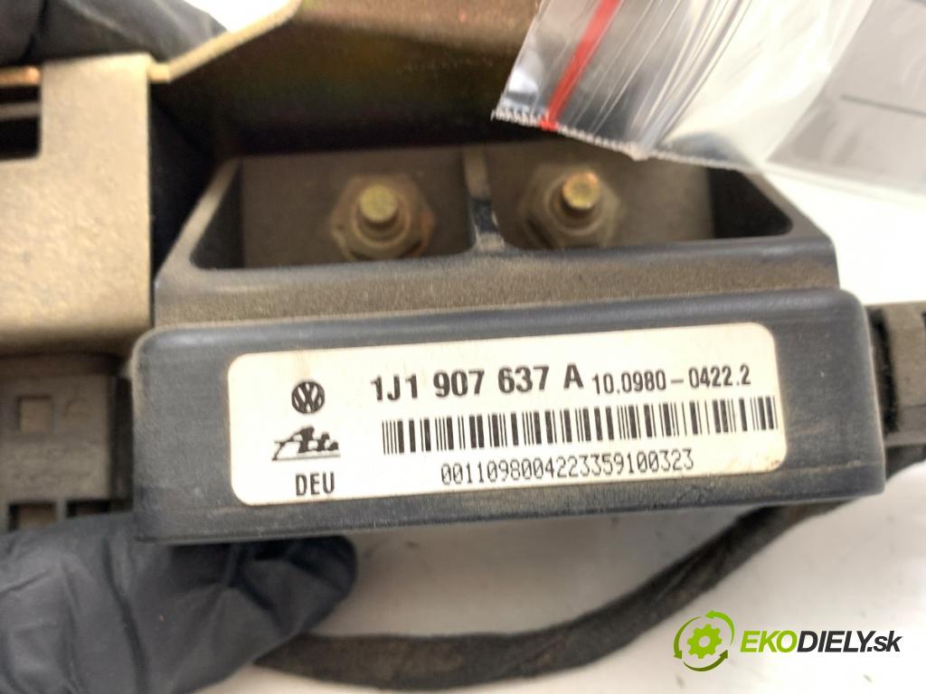 AUDI A3 8L liftback 2000 132 kW 1.8 T 1781 Snímač ESP 1J1907637A
