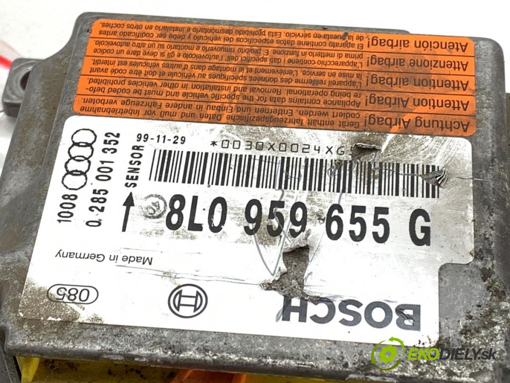 AUDI A3 8L liftback 2000 132 kW 1.8 T 1781 senzor airbag 8L0959655G (Snímač)
