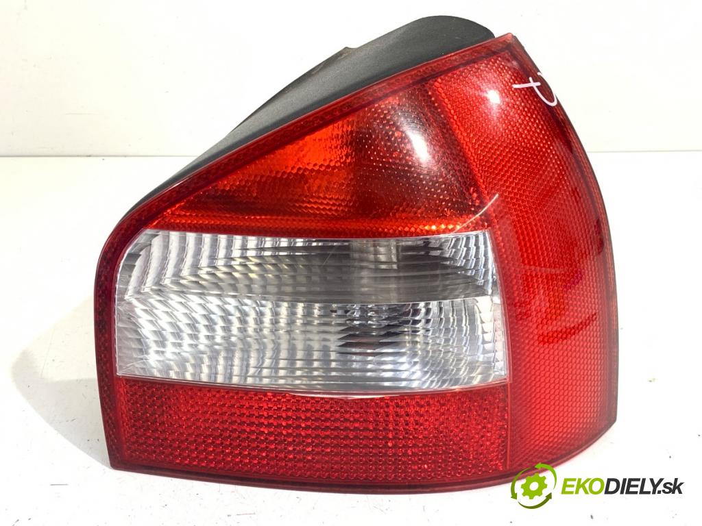 AUDI A3 8L liftback 2000 132 kW 1.8 T 1781 světlo pravý zadní část 8L0945096C