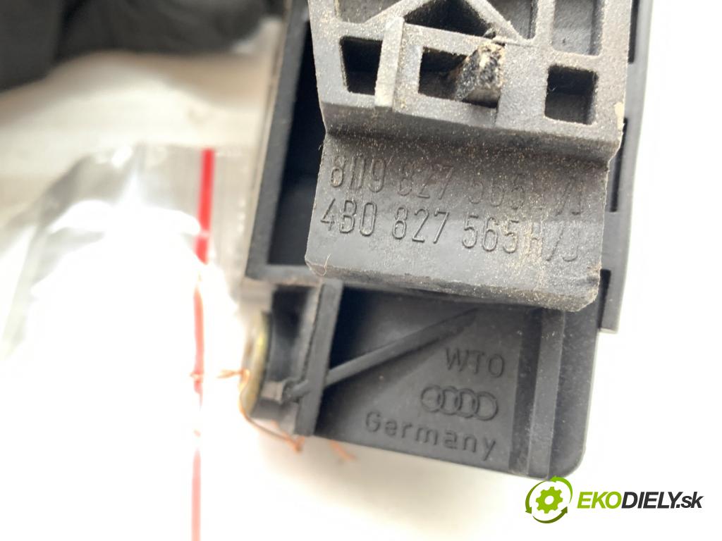 AUDI A3 8L liftback 2000 132 kW 1.8 T 1781 Kľučka dverí zad 4B0827565H