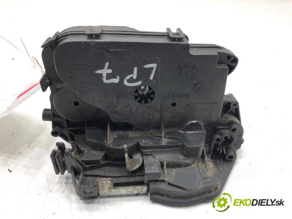 BMW E90 sedan 2006 120 kW 320 d 1995 zámok dveře levý přední část 7059967
