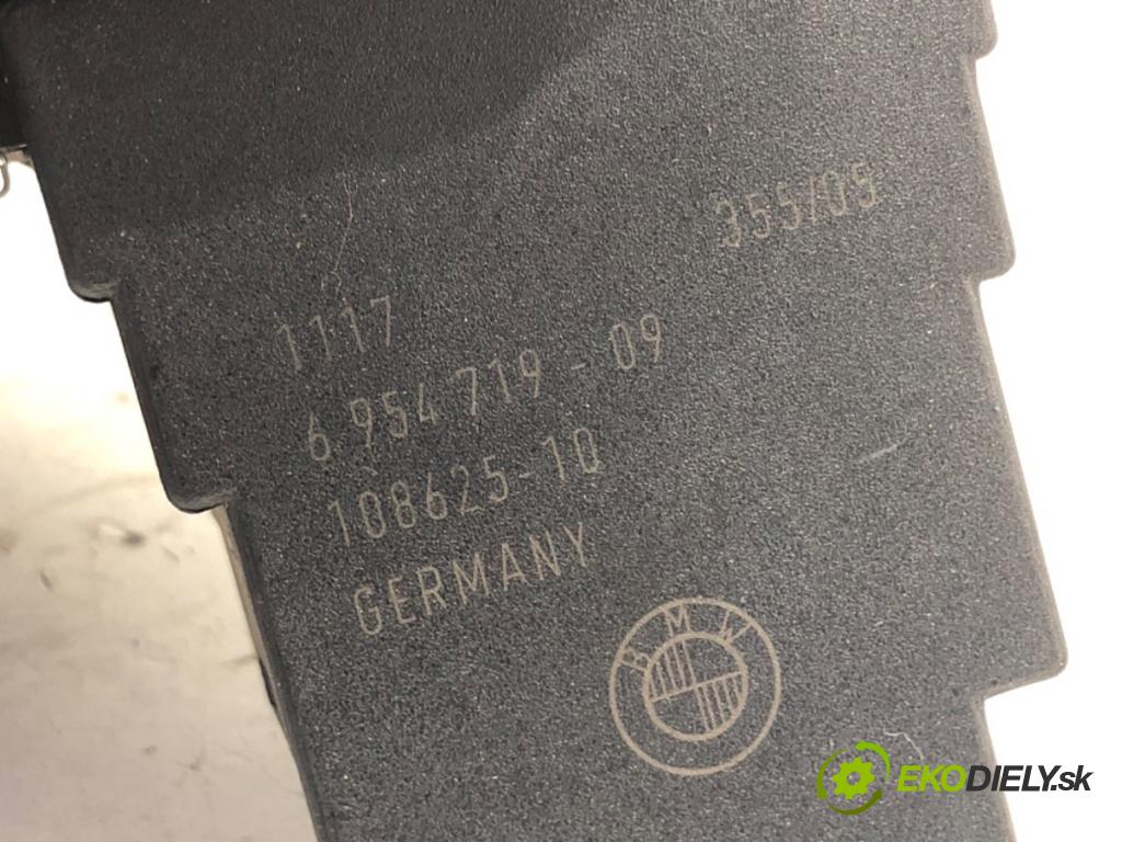 BMW E90 sedan 2006 120 kW 320 d 1995 spínačka 6954719 (Spínací skříňka)