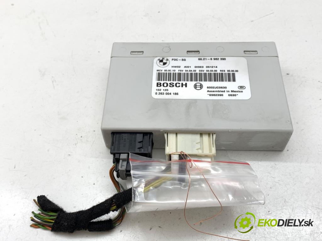 BMW E90 sedan 2006 120 kW 320 d 1995 modul PDC 6982390 (Řídící jednotka ostatní)