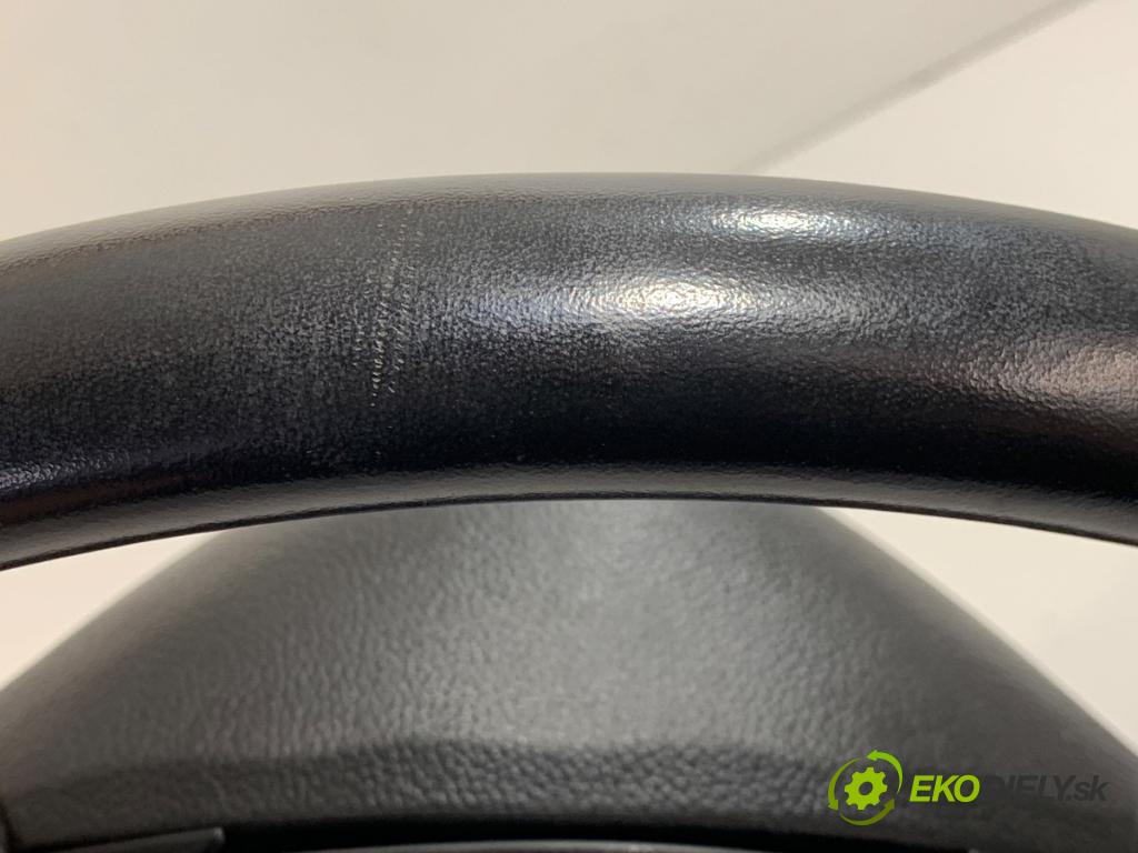 BMW E90 sedan 2006 120 kW 320 d 1995 Volant  (Volant)