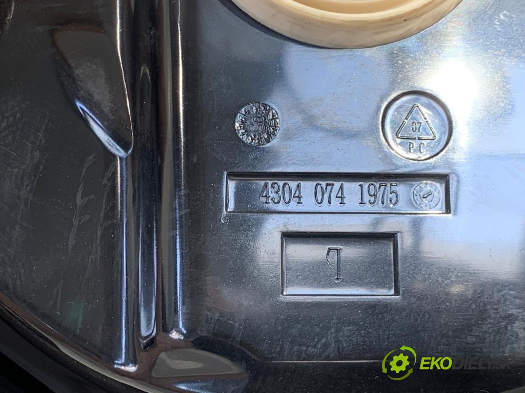 BMW E90 sedan 2006 120 kW 320 d 1995 reproduktory 6923174
