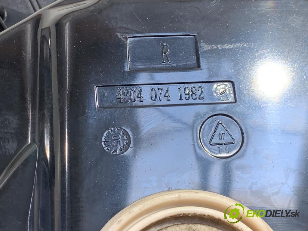 BMW E90 sedan 2006 120 kW 320 d 1995 reproduktory 6923174