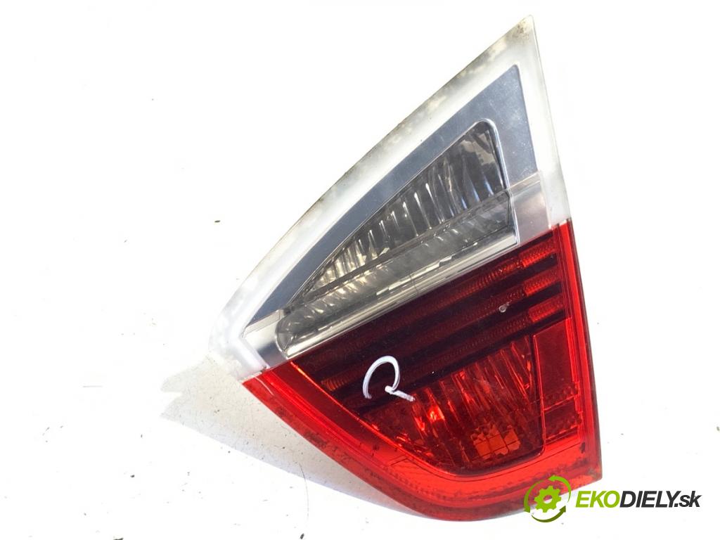 BMW E90 sedan 2006 120 kW 320 d 1995 Svetlo pravy zad vnútorná 6937460