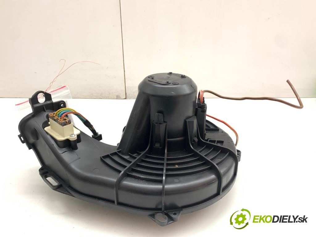 OPEL MERIVA A nadwozie wielkoprzestrzenne (MPV) 2009 77 kW 1.6 (E75) 1598 ventilátor kúrenia